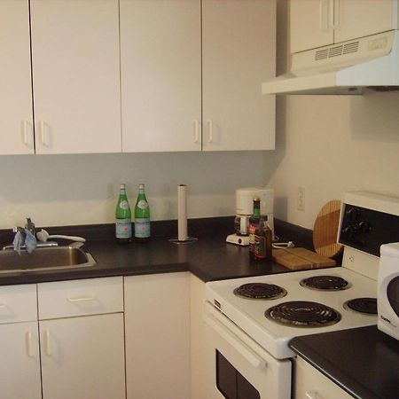 Absolute 1000 Islands Monthly Suites Gananoque Εξωτερικό φωτογραφία